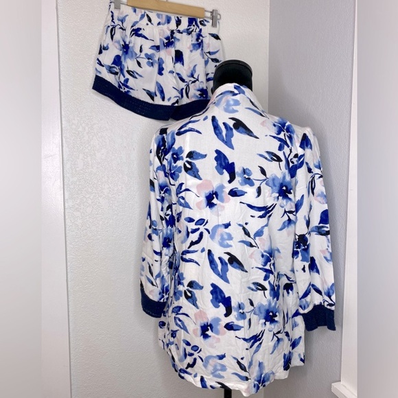 Japna Lounge 3 Piece Floral Blue & White Pajama Set - Picture 2 of 7